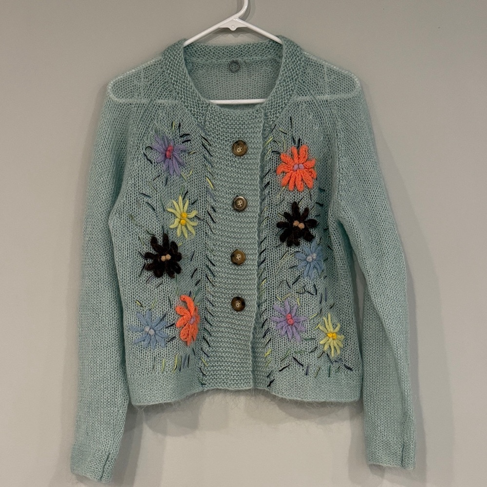 Light green/blue Floral Embroidered Women’s Sweater from Anthropology Large